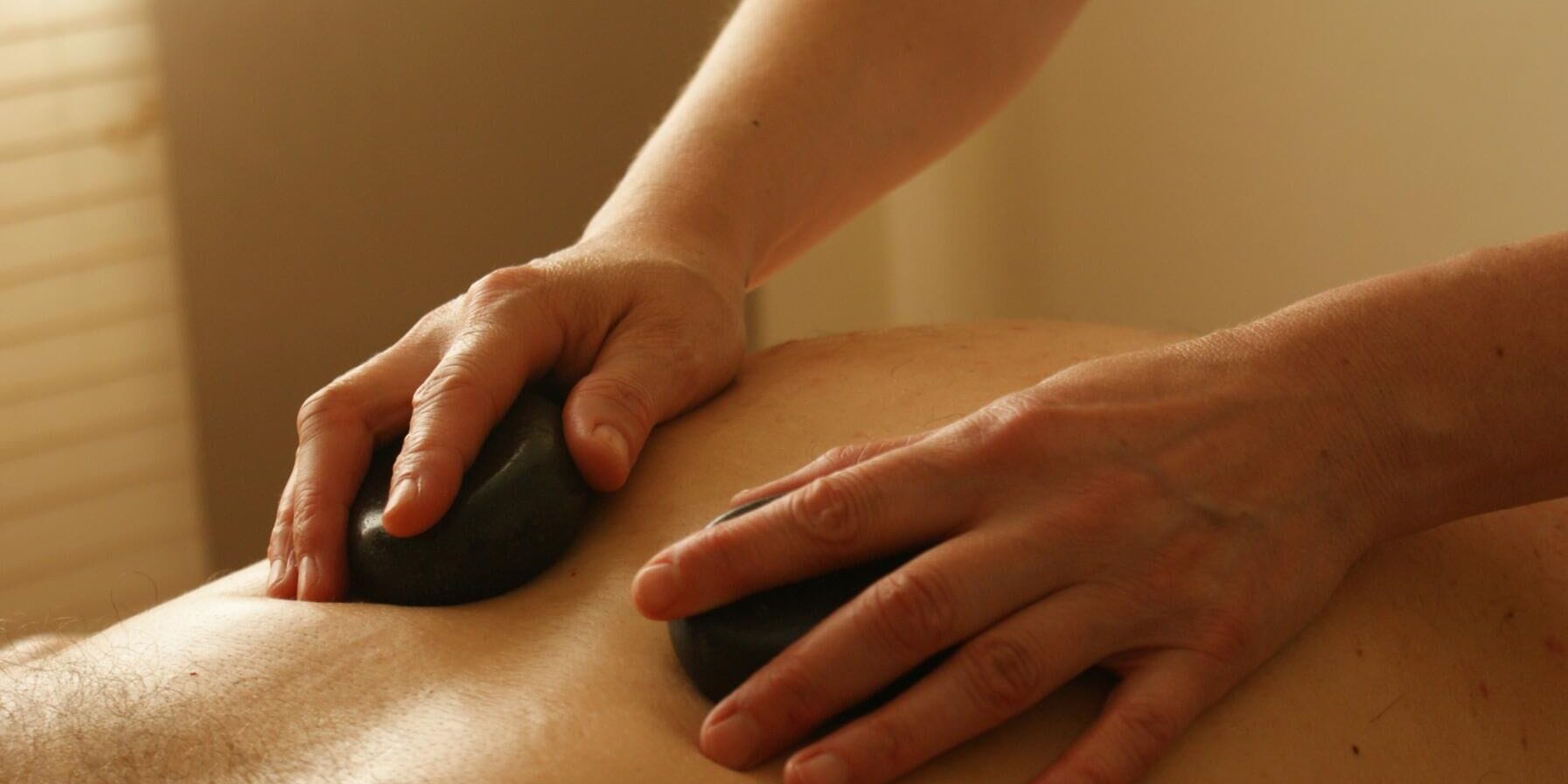 hotstone massage therapie